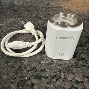 Munchkin White Bottle Warmer with Silver Accents